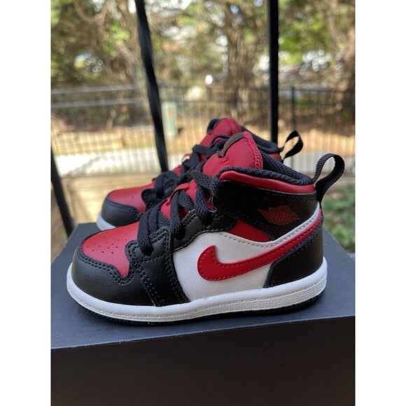 Nike Air Jordan 1 Mid (TD) ‘Black/Fire Red’ – Size 7C – 640735-079 - Picture 3 of 8